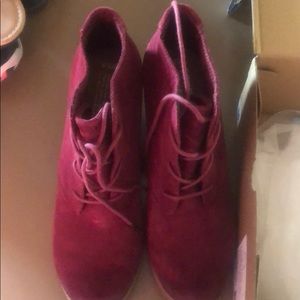 Brand new toms lace up boot